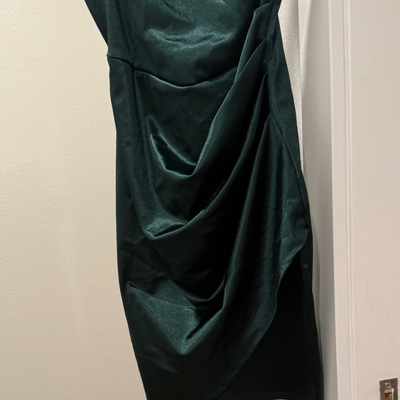 Windsor Emerald Satin Mini Dress - Picture 5 of 6